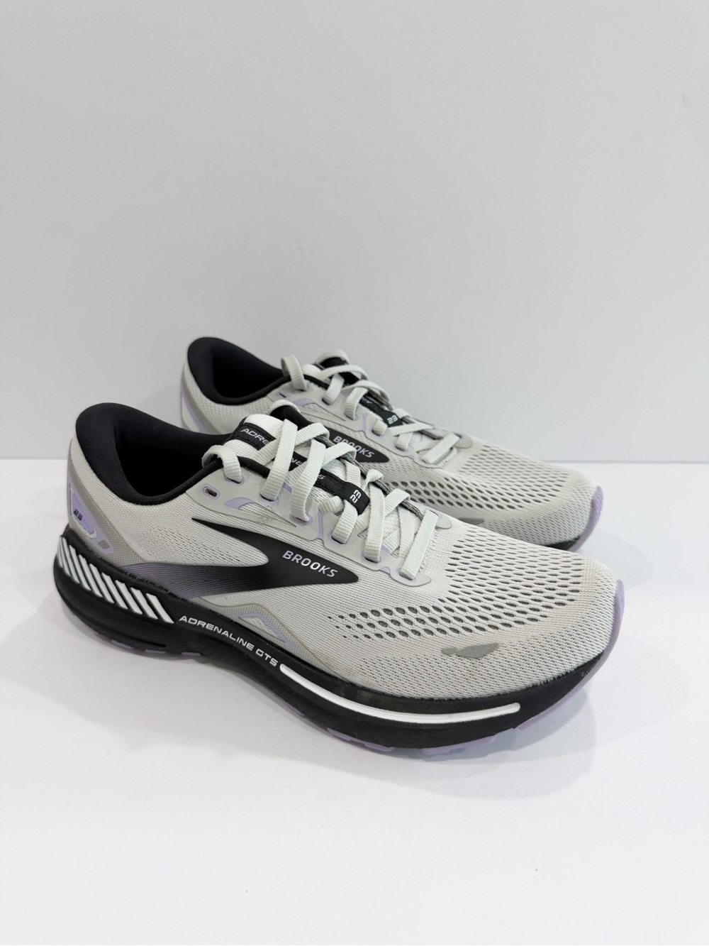 Brooks Adrenaline GTS 23 Women’s Shoes
